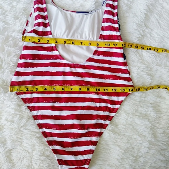 SOLD NWOT PATRIOTIC SWIMSUIT  SIZE M XHILARATION - Picture 5 of 8